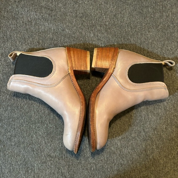 Red Wing Heritage Style 3474 Harriet Taupe Grey Chelsea heeled boot - Picture 3 of 7